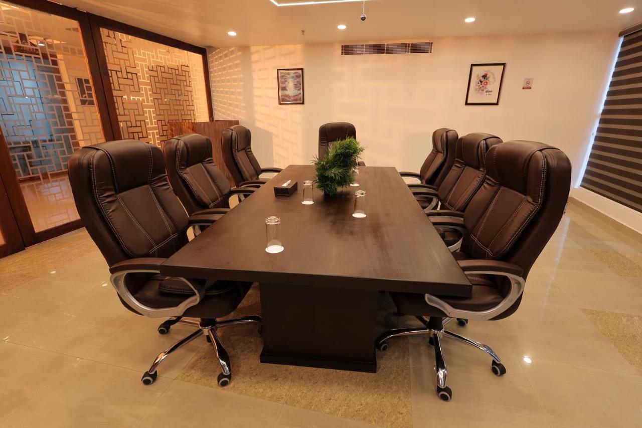 מלון טריואנדרום Dev Residency מראה חיצוני תמונה