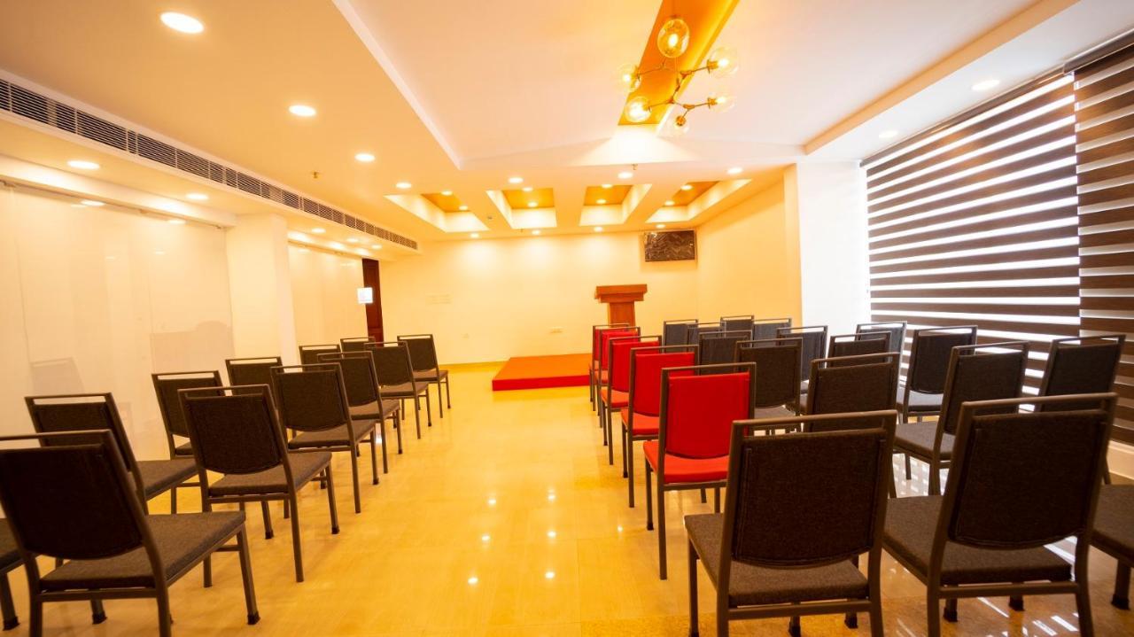 מלון טריואנדרום Dev Residency מראה חיצוני תמונה